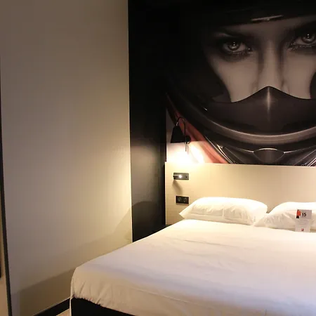 Ibis Centre Gare Nord Szálloda