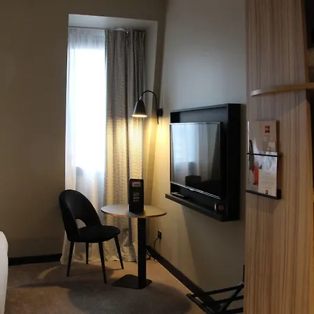 Hotel Ibis Centre Gare Nord 3*