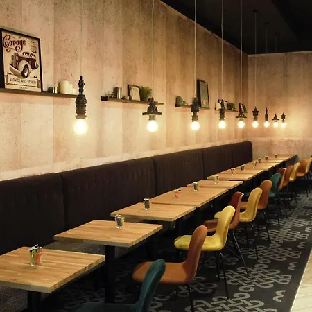 Ibis Centre Gare Nord Hotel 3*