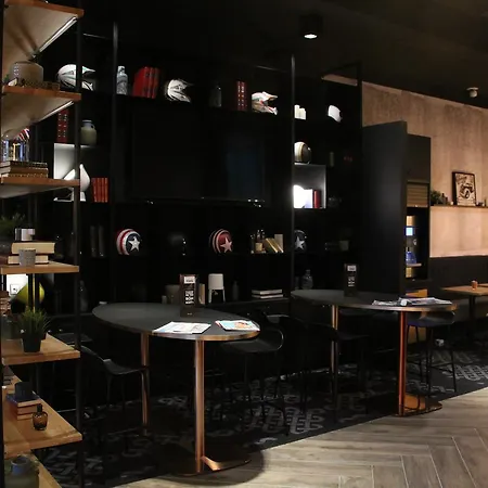 Ibis Centre Gare Nord Hotel