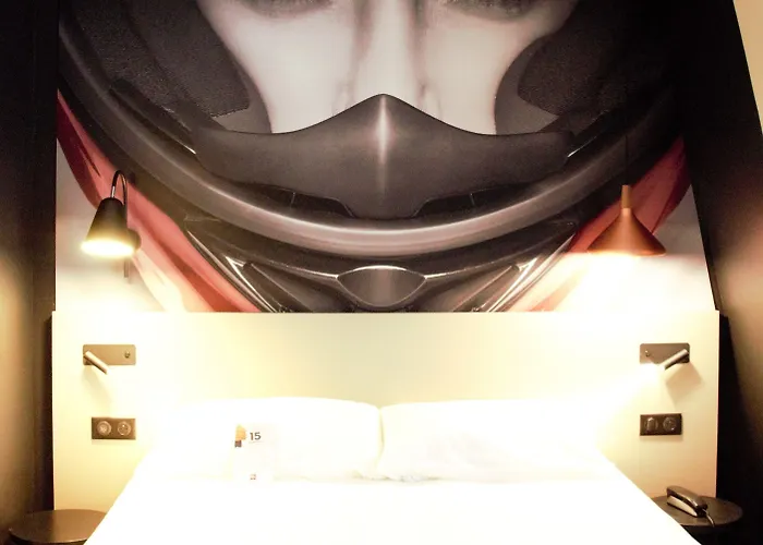 Ibis Centre Gare Nord 3*