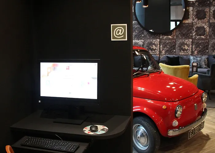 Ibis Centre Gare Nord Hotel 3*