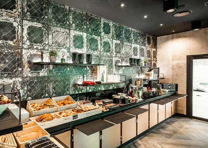 Ibis Centre Gare Nord 3*