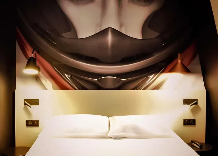 Ibis Centre Gare Nord 3*